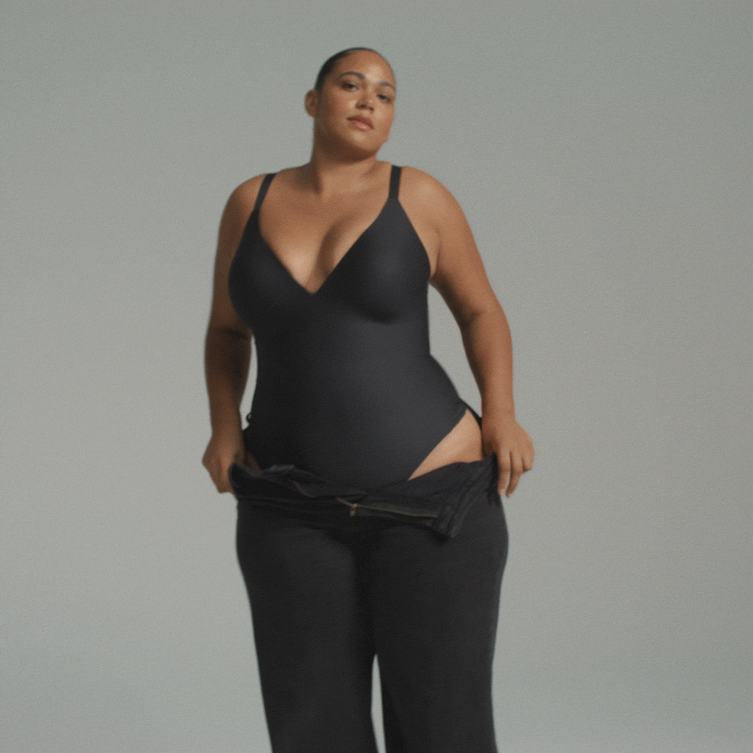 SKIMS BODY PUSH-UP THONG BODYSUIT | ONYX