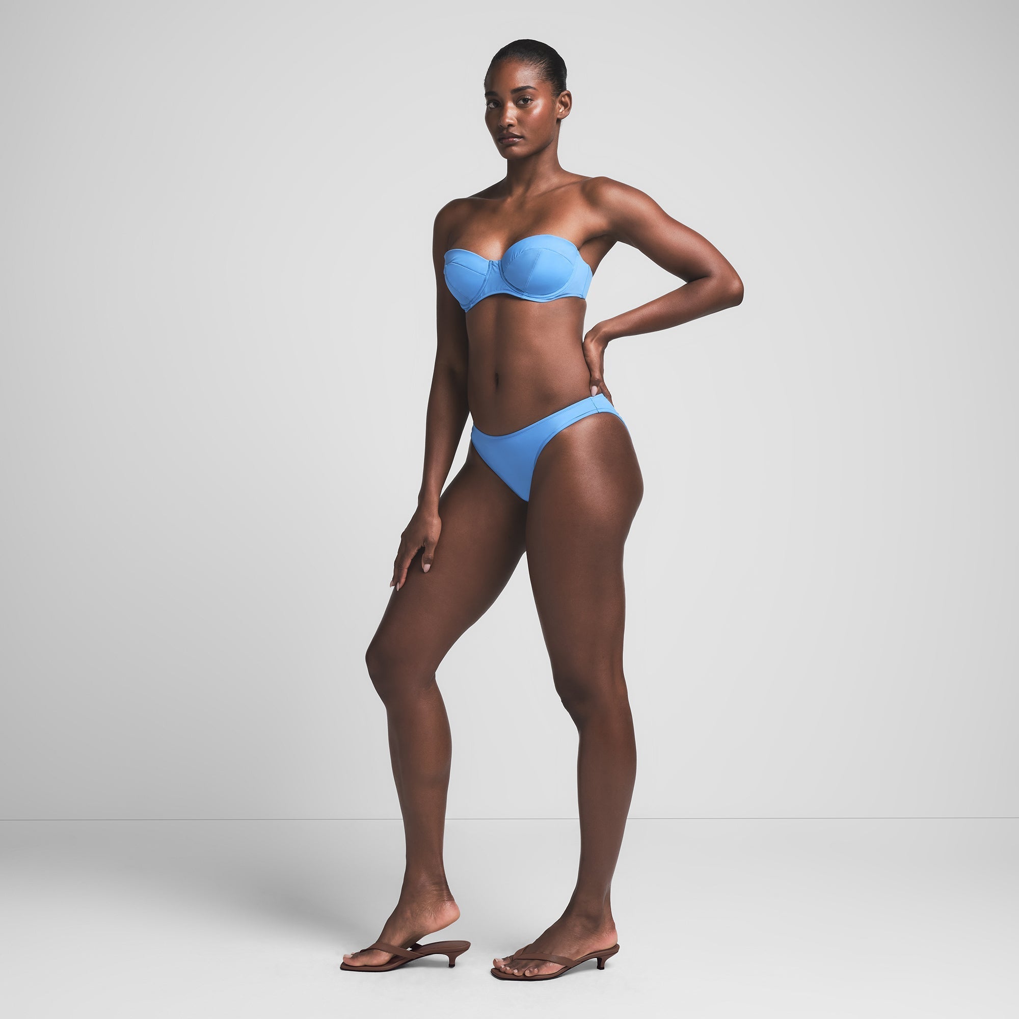 SIGNATURE SWIM STRAPLESS UNDERWIRE BIKINI TOP | TIDE