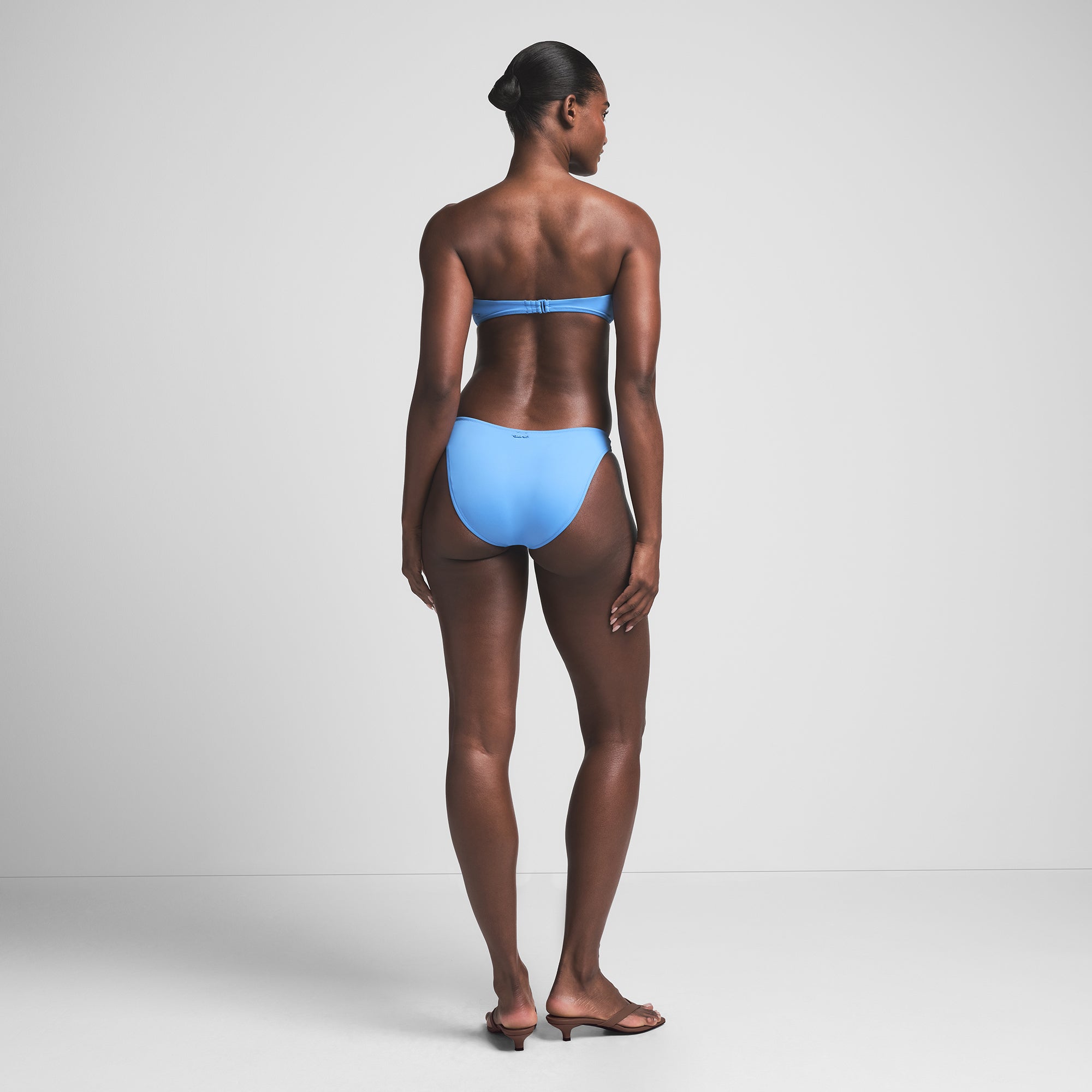 SIGNATURE SWIM STRAPLESS UNDERWIRE BIKINI TOP | TIDE