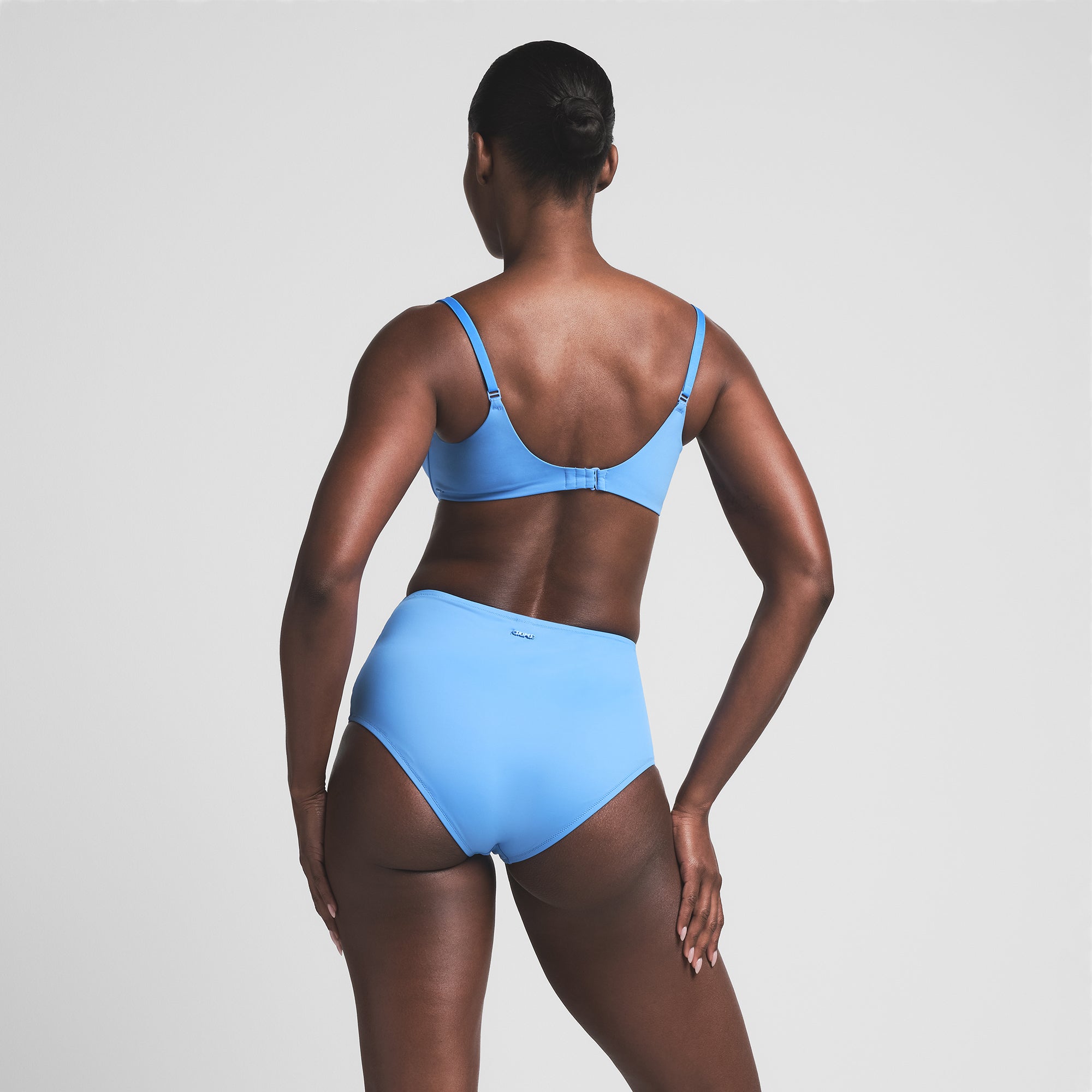 SIGNATURE SWIM FULL COVERAGE UNDERWIRE BIKINI TOP | TIDE