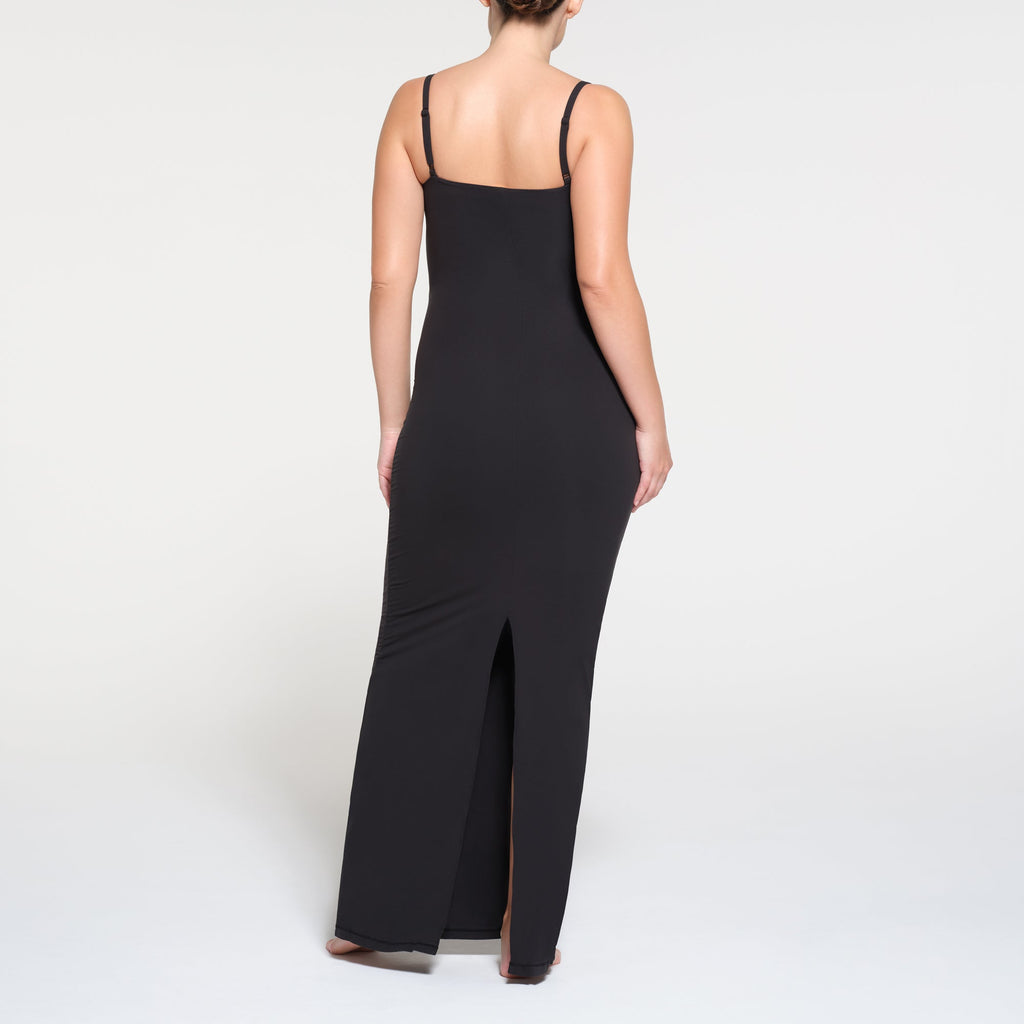 FITS EVERYBODY MATERNITY LONG SLIP DRESS | ONYX