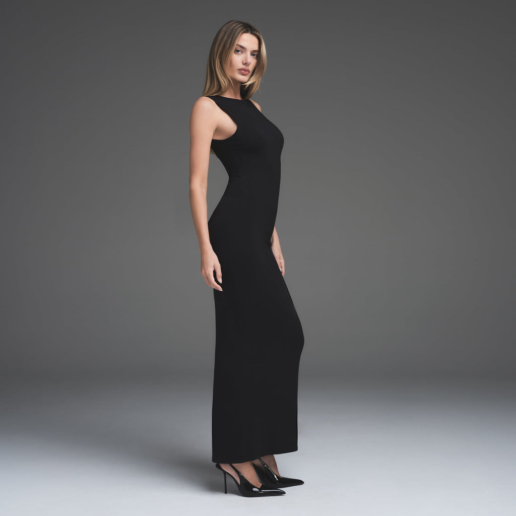 SMOOTH LAYERS LONG BOAT NECK DRESS | OBSIDIAN