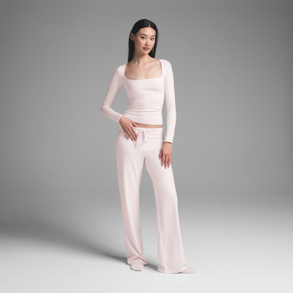 COTTON JERSEY SCOOP NECK LONG SLEEVE TOP | BARELY PINK