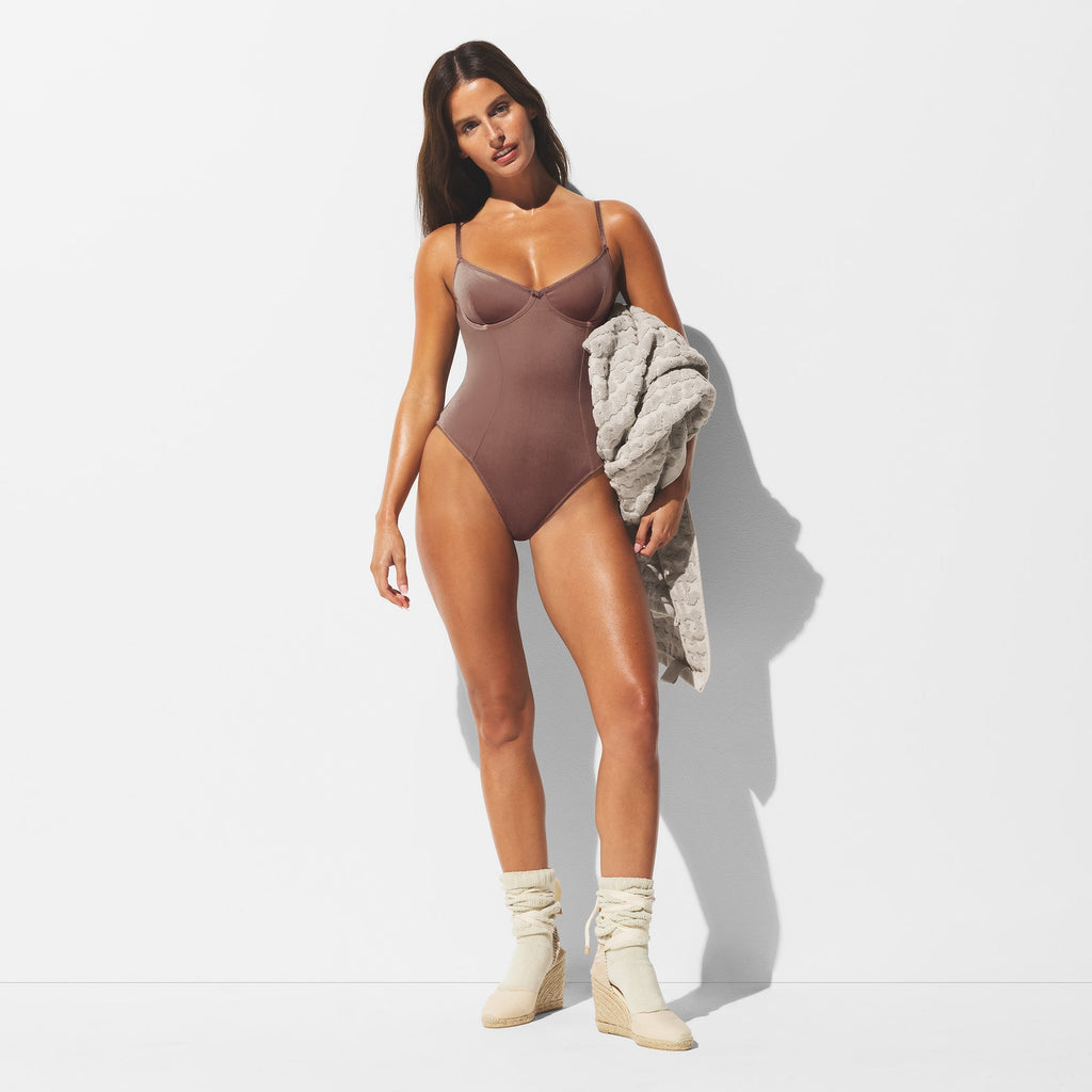 VELVET SWIM UNDERWIRE ONE PIECE | UMBER