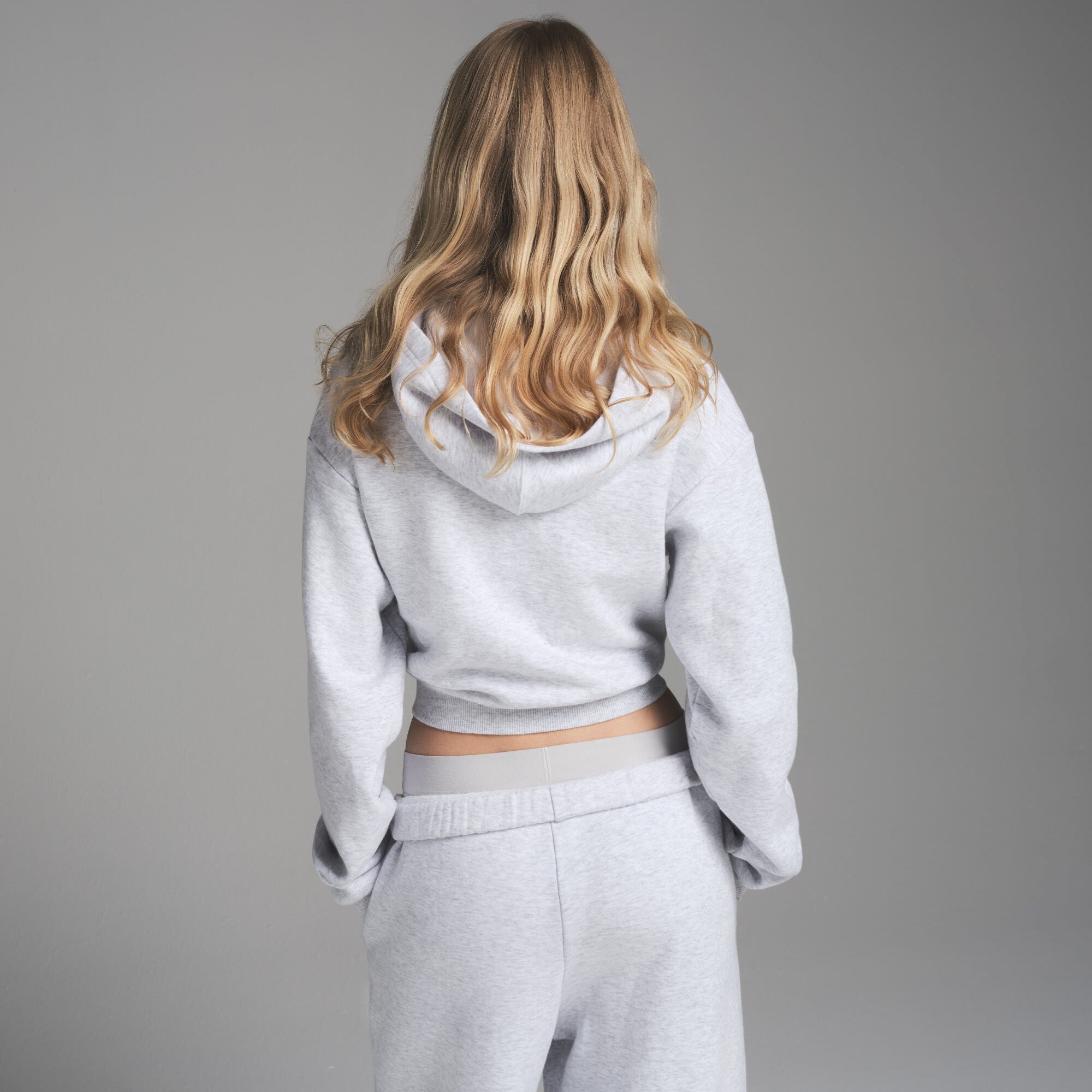COTTON FLEECE SHRUNKEN HOODIE | LIGHT HEATHER GREY