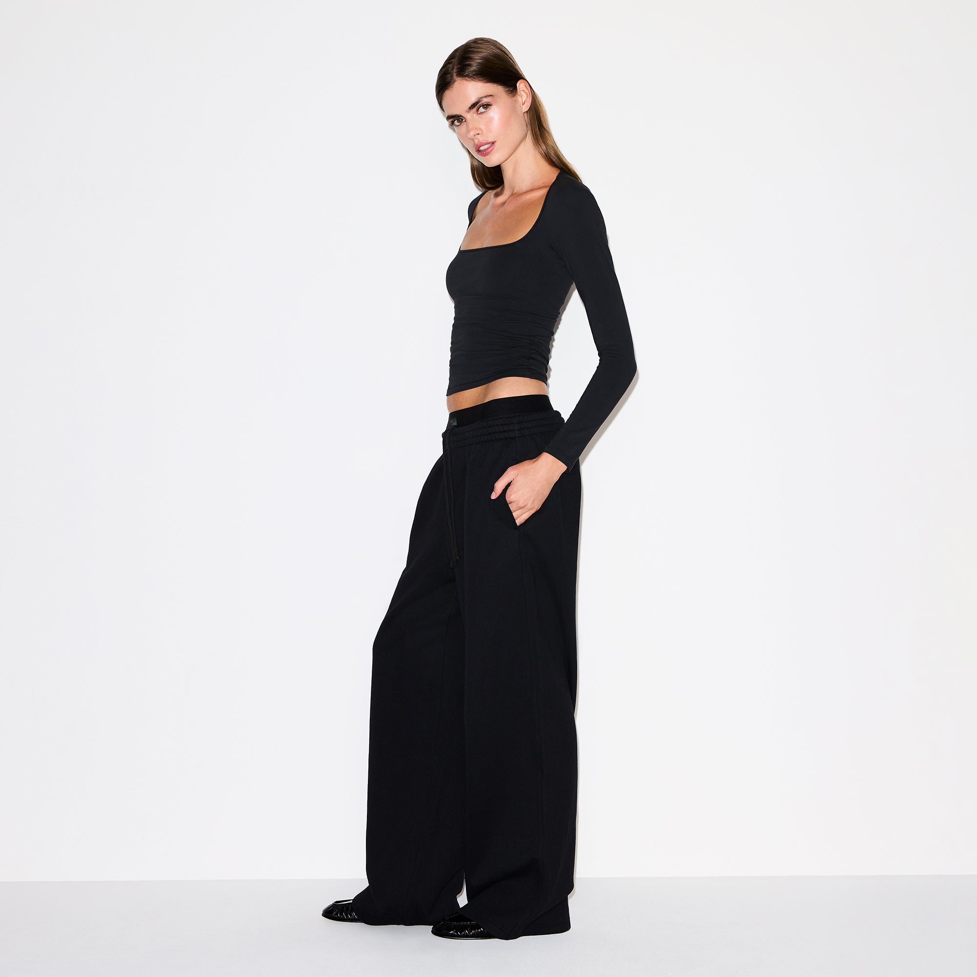 COTTON FLEECE OVERSIZED DOUBLE WAISTBAND PANT | ONYX