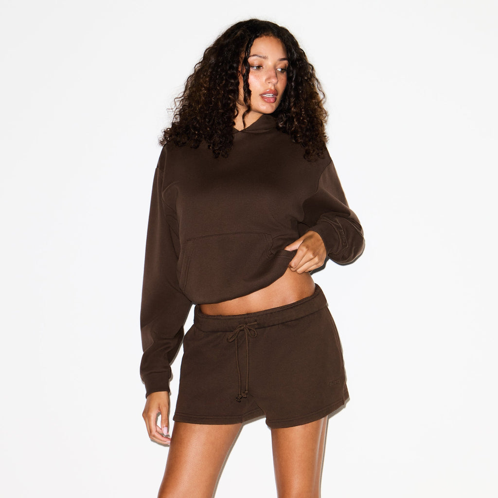 COTTON FLEECE CLASSIC SHORT | DARK SEPIA