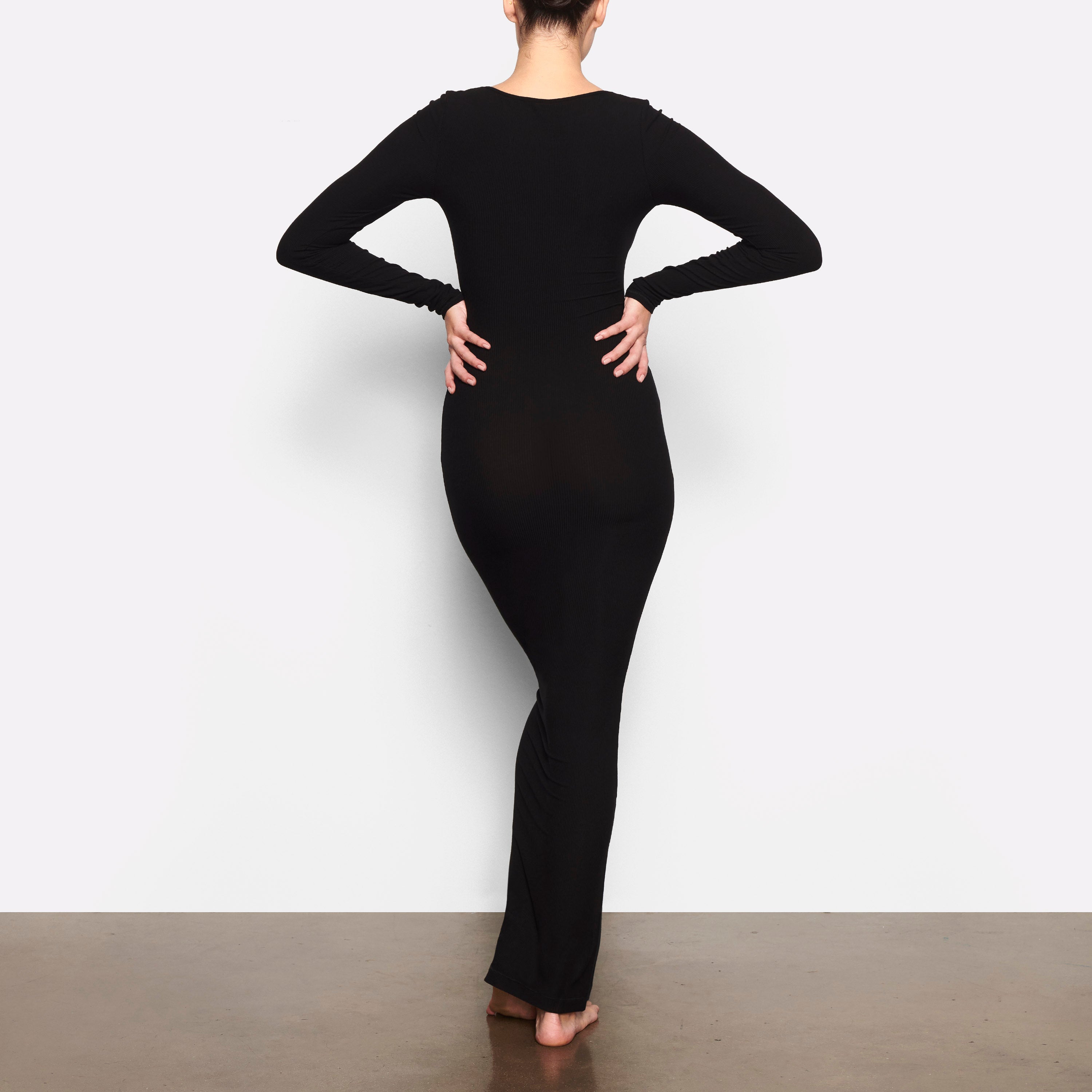 SOFT LOUNGE LONG SLEEVE DRESS | ONYX