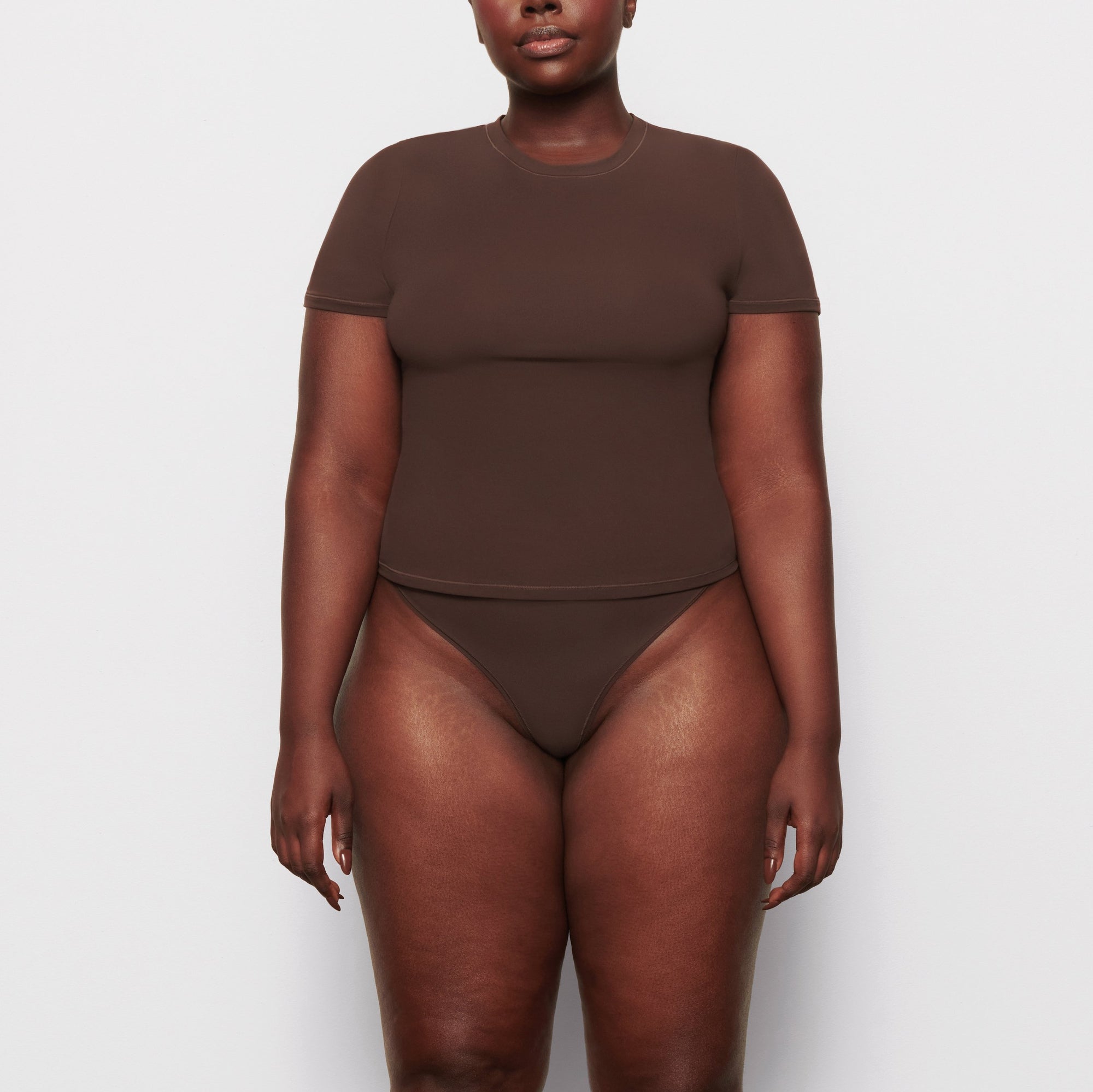 FITS EVERYBODY T-SHIRT | COCOA