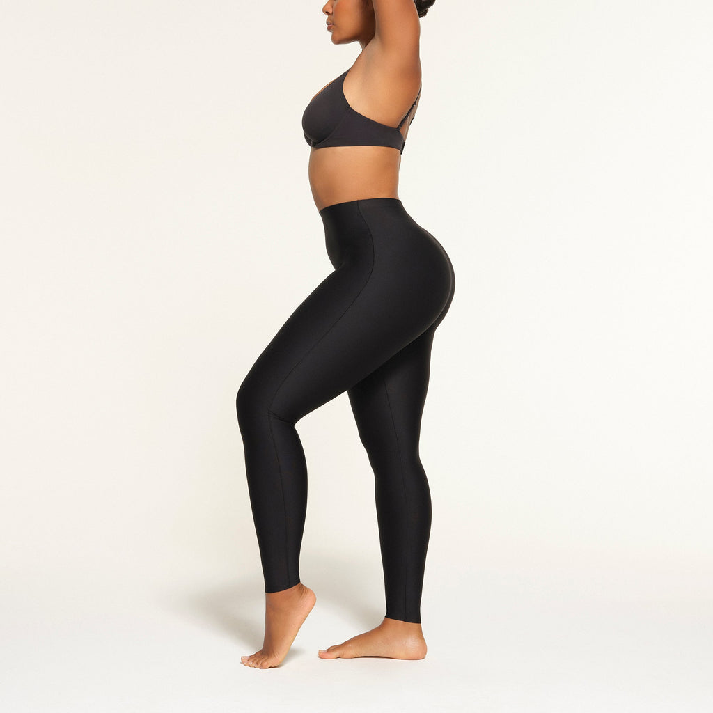 SKIMS BODY LEGGING | ONYX
