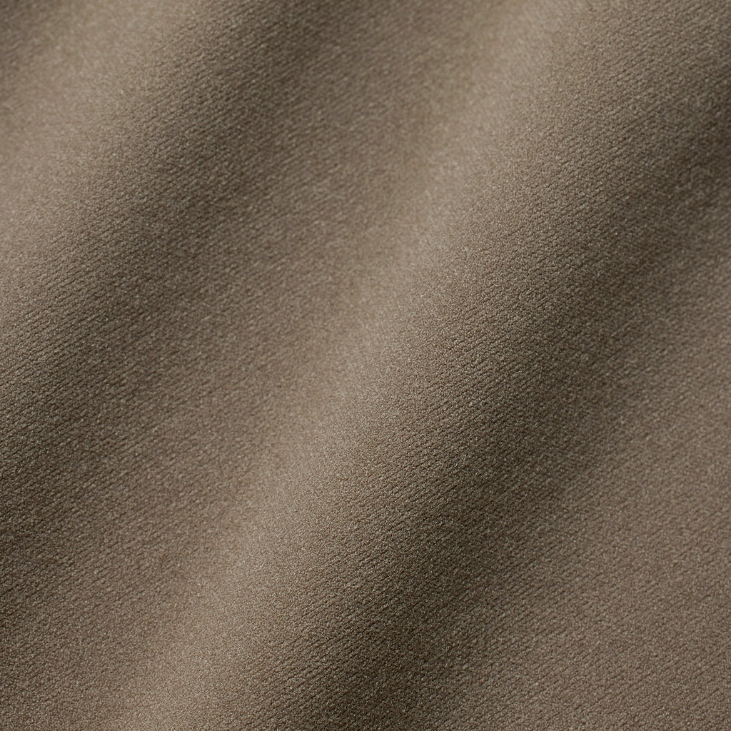 FITS EVERYBODY DIPPED FRONT THONG | TRUFFLE