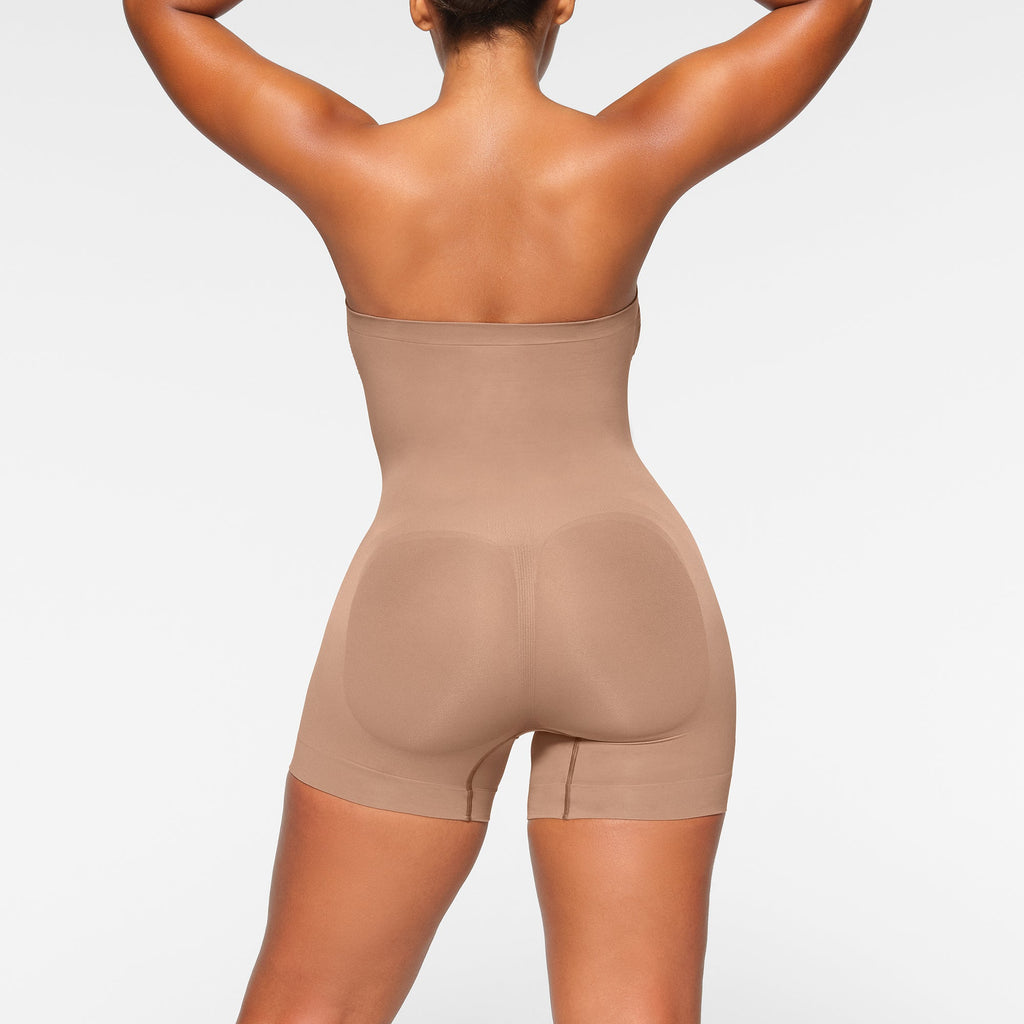 SEAMLESS SCULPT STRAPLESS SHORTIE BODYSUIT | SIENNA