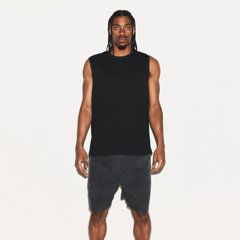 SKIMS COTTON MENS RELAXED SLEEVELESS SHIRT | ONYX