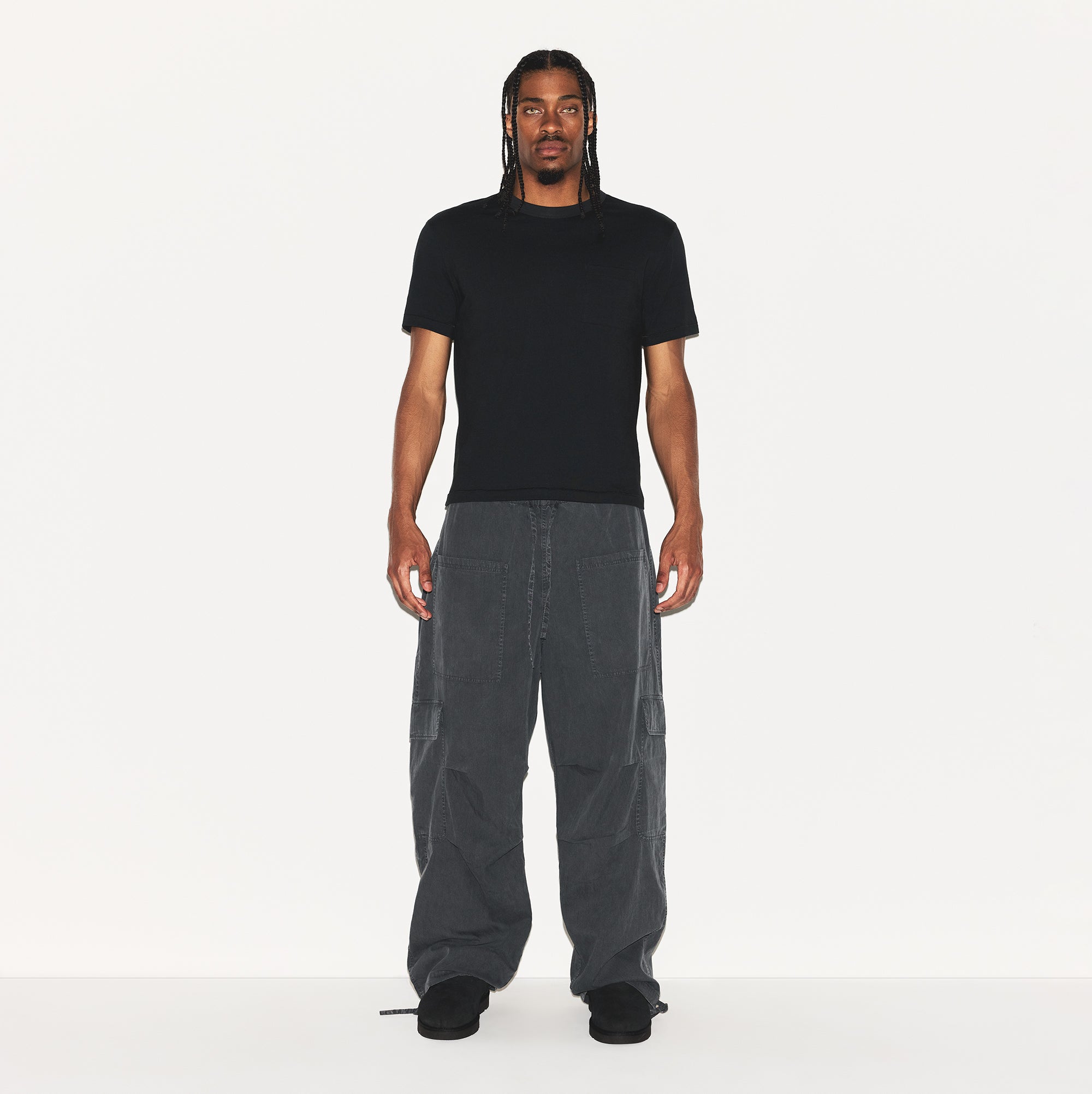 SKIMS COTTON MENS SLIM CROPPED T-SHIRT | ONYX