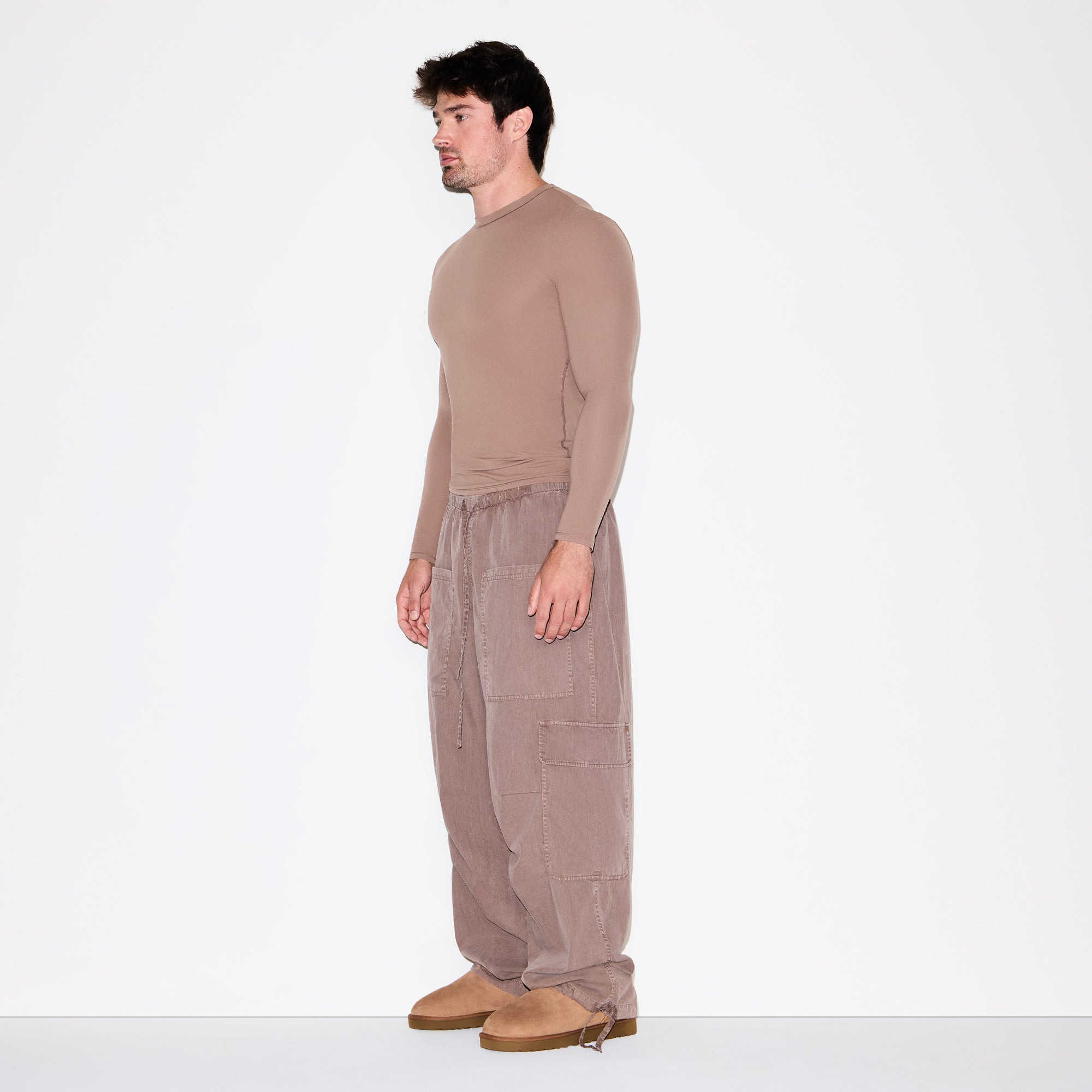 FITS EVERYBODY MENS SLIM LONG SLEEVE T-SHIRT | UMBER