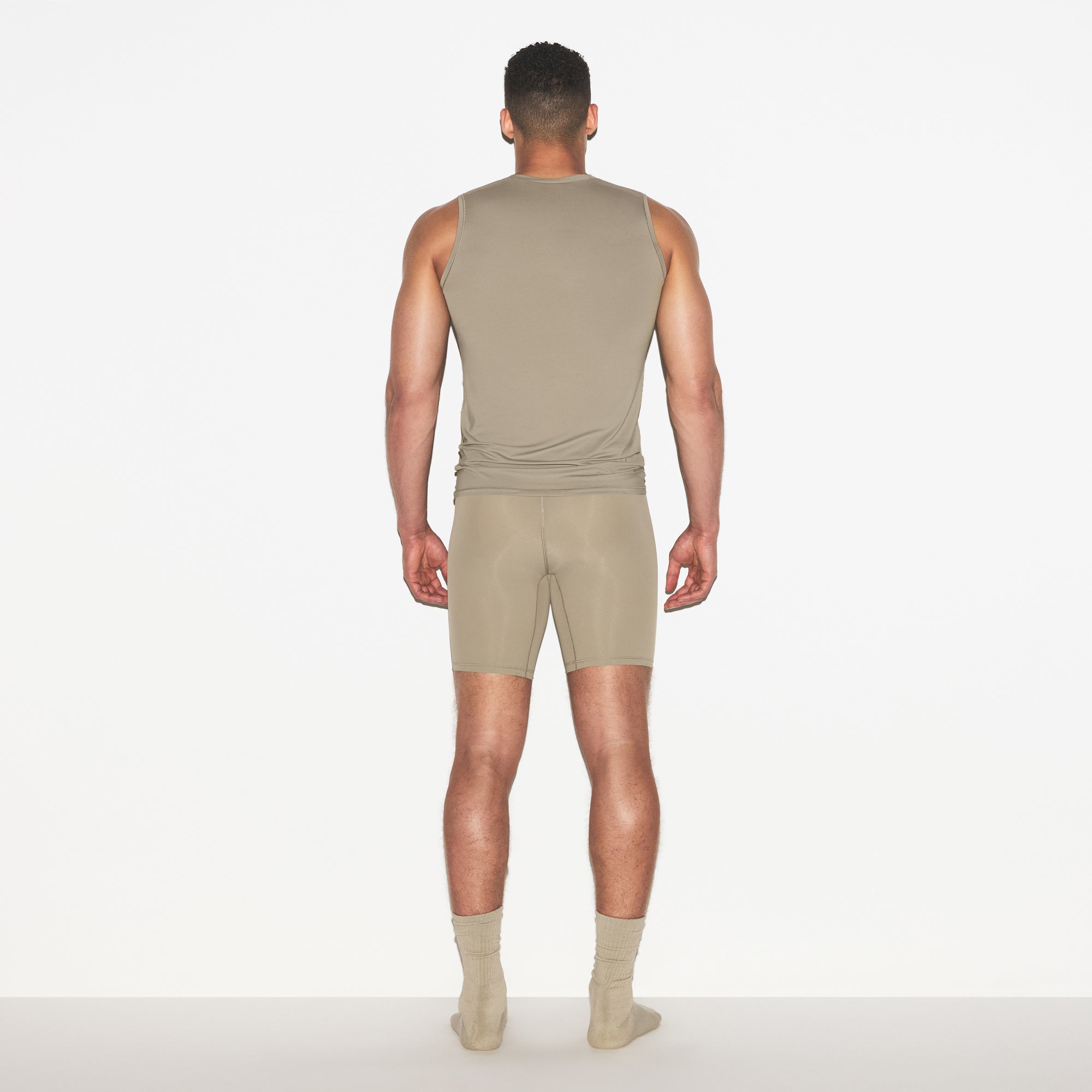 SKIMS FLEX MENS MUSCLE TANK | DUNE