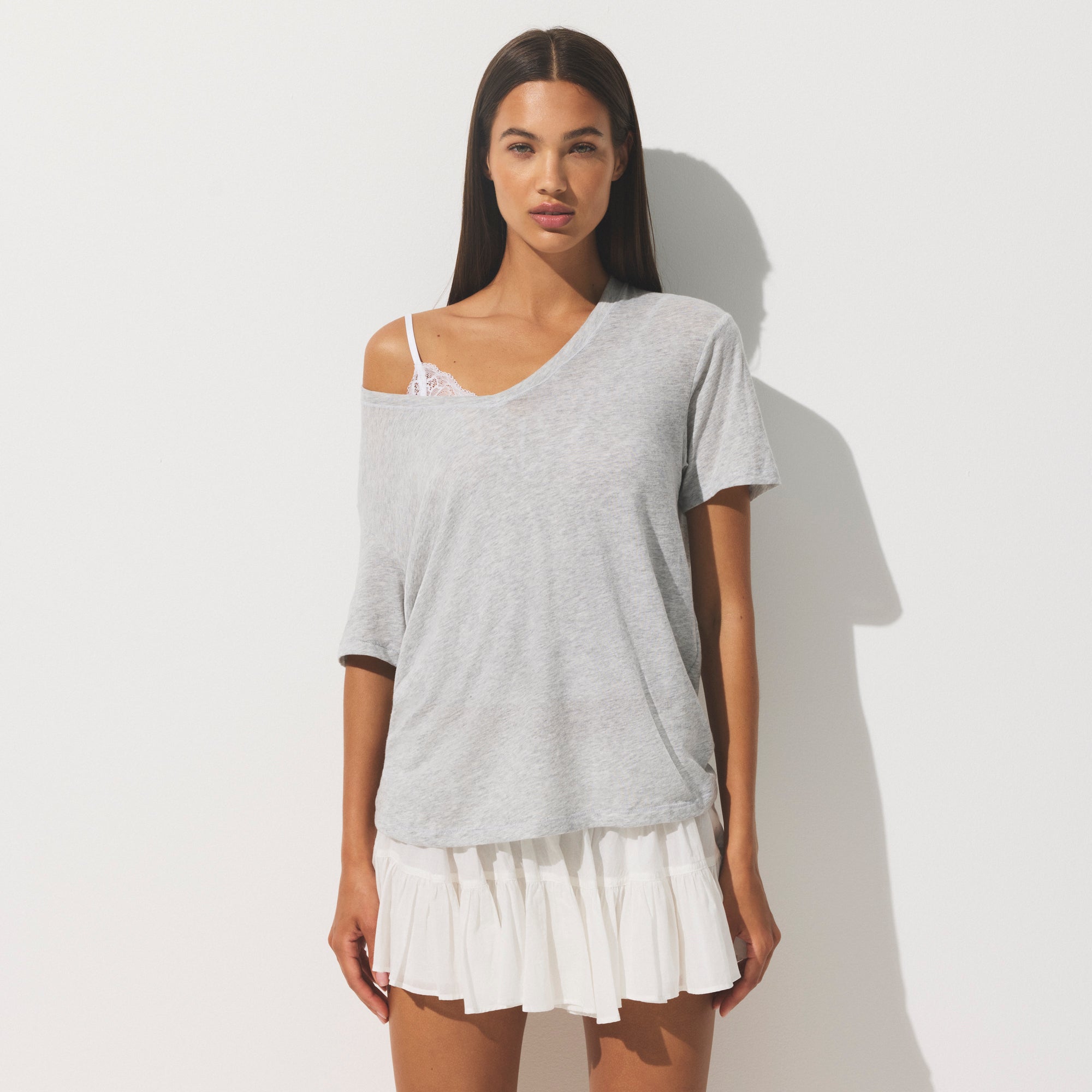 SHEER JERSEY V-NECK T-SHIRT | LIGHT HEATHER GREY