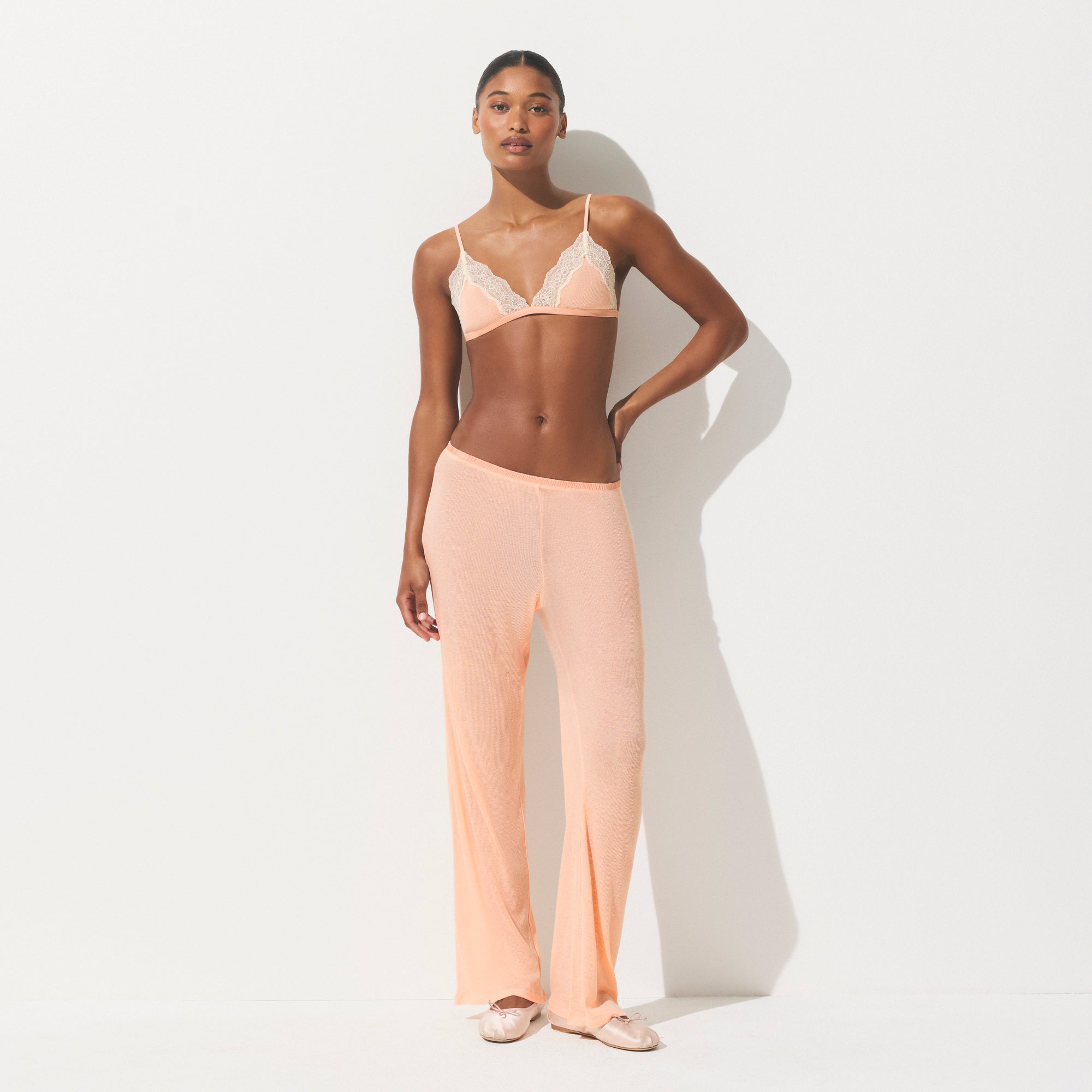 SHEER RIB LACE TRIANGLE BRALETTE | VILLA